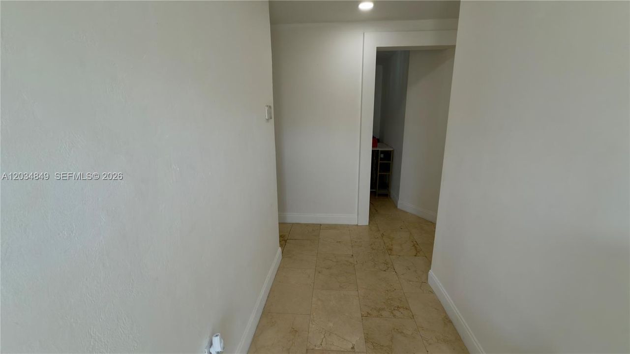For Sale: $600,000 (5 beds, 3 baths, 1641 Square Feet)