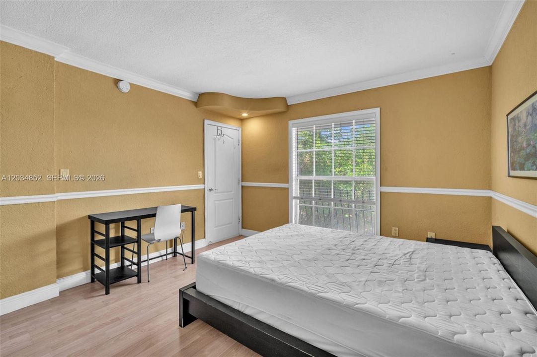 В аренду: $2,800 (2 спален, 2 ванн, 729 Квадратных фут)