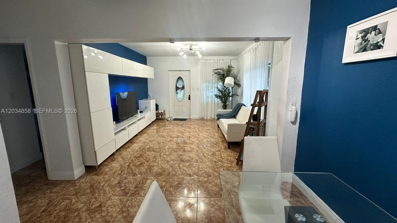 For Sale: $552,828 (3 beds, 2 baths, 1248 Square Feet)