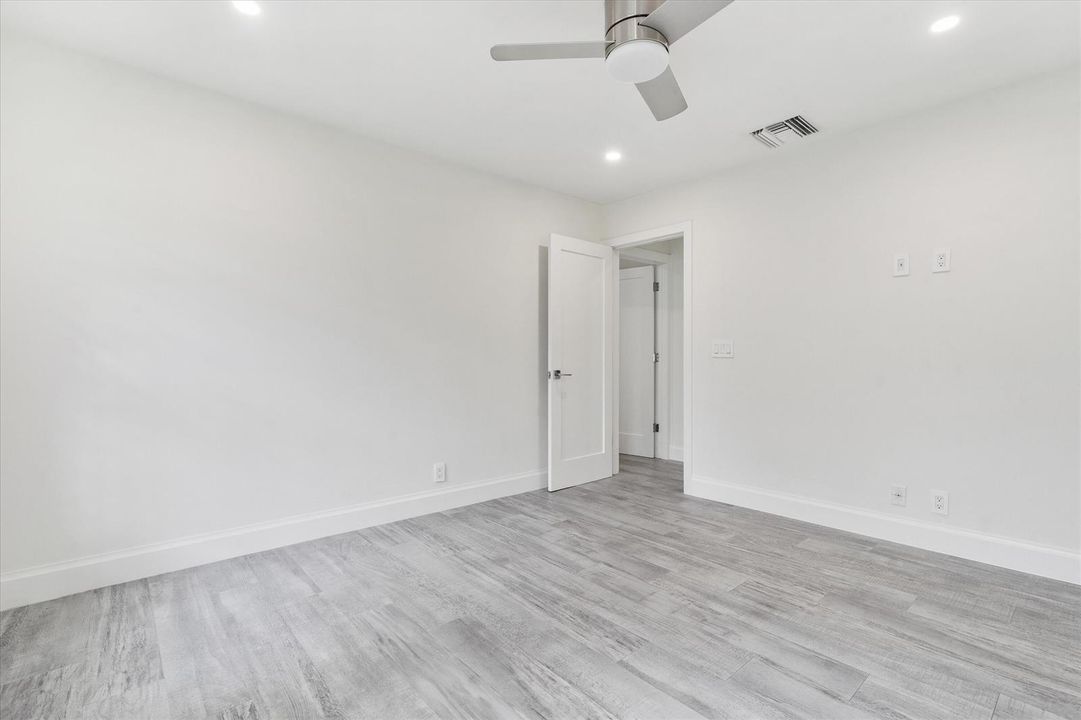 36-2069 SW 7th Ct Boca Raton, FL-221