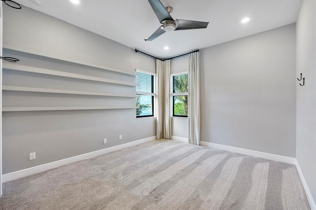 8685 Parkland Bay Dr_049