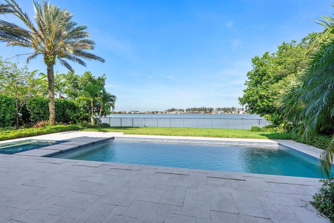 8685 Parkland Bay Dr_070