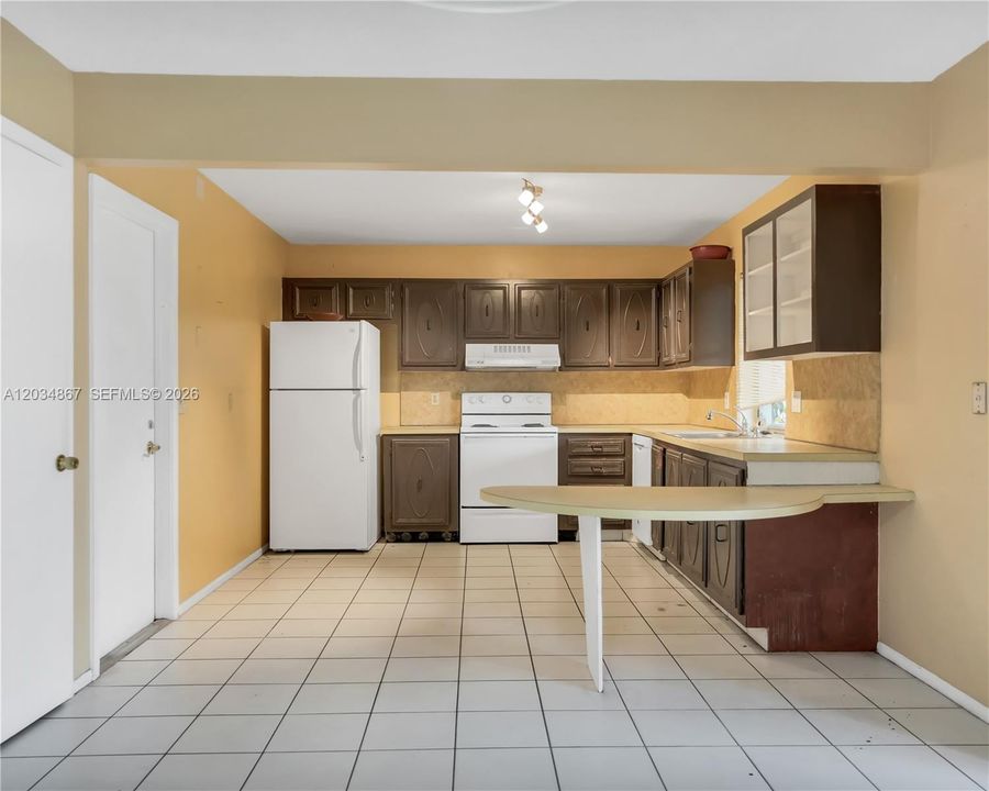 En Venta: $375,000 (2 camas, 2 baños, 1294 Pies cuadrados)