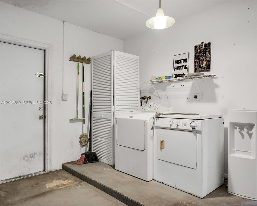 En Venta: $375,000 (2 camas, 2 baños, 1294 Pies cuadrados)