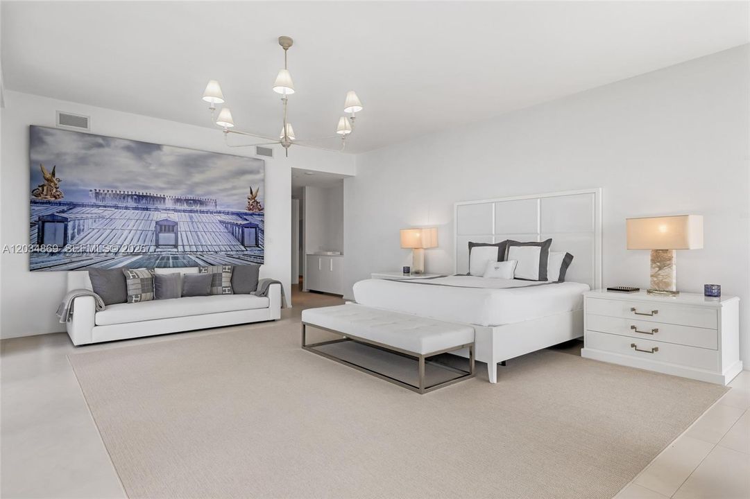 For Sale: $6,700,000 (4 beds, 5 baths, 4600 Square Feet)