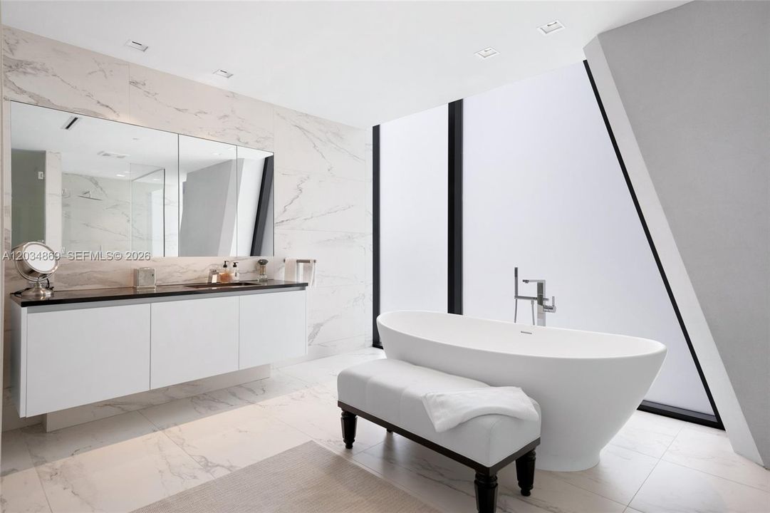 For Sale: $6,700,000 (4 beds, 5 baths, 4600 Square Feet)