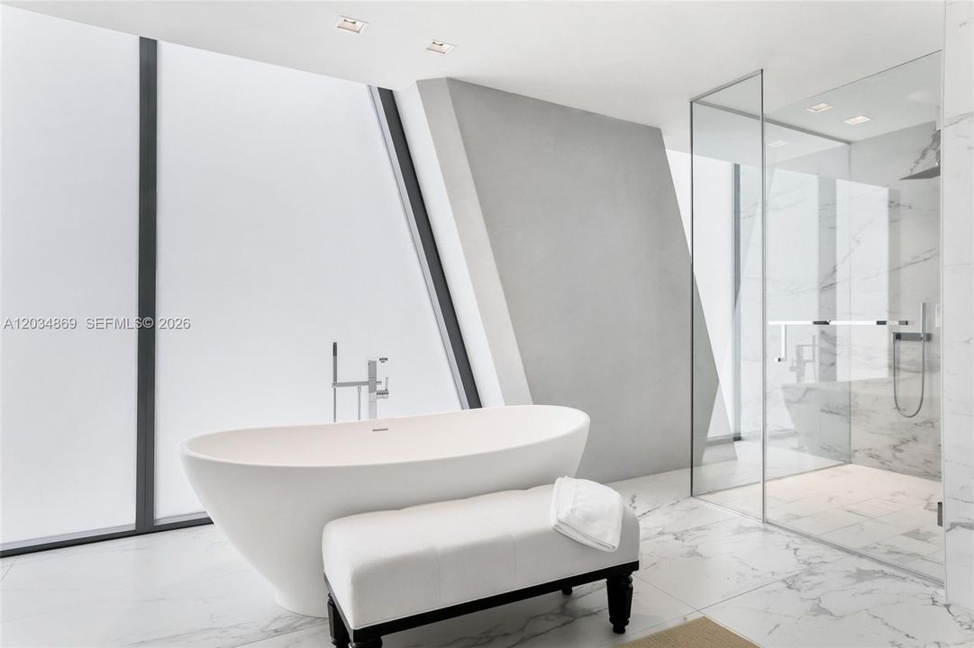 For Sale: $6,700,000 (4 beds, 5 baths, 4600 Square Feet)