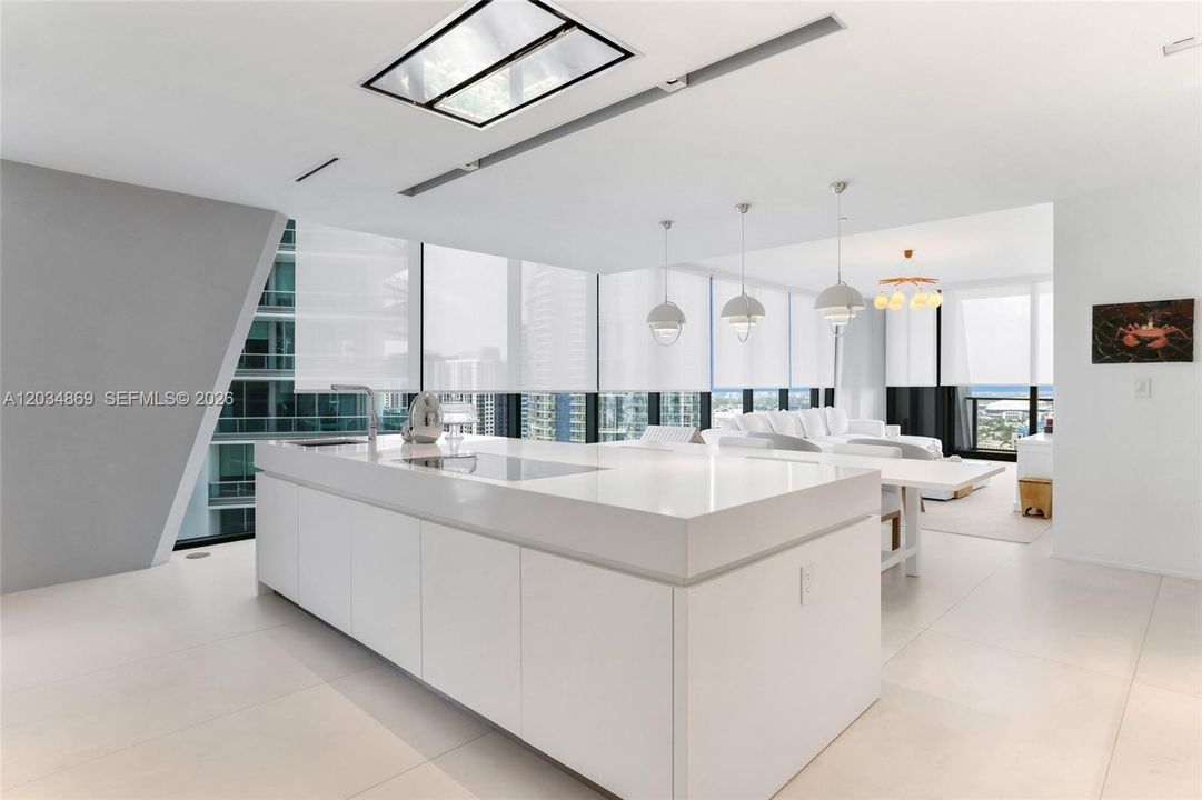 For Sale: $6,700,000 (4 beds, 5 baths, 4600 Square Feet)