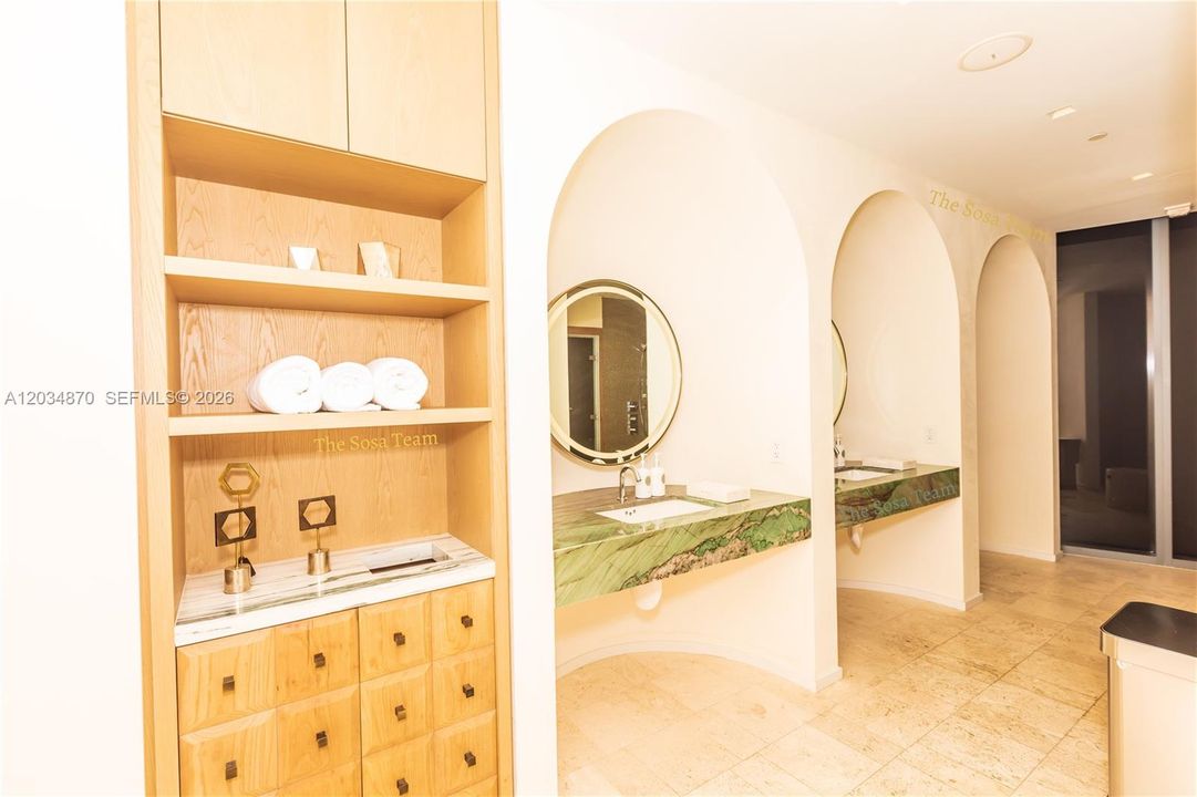 For Rent: $5,900 (2 beds, 2 baths, 1152 Square Feet)