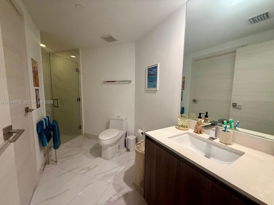 For Rent: $5,900 (2 beds, 2 baths, 1152 Square Feet)
