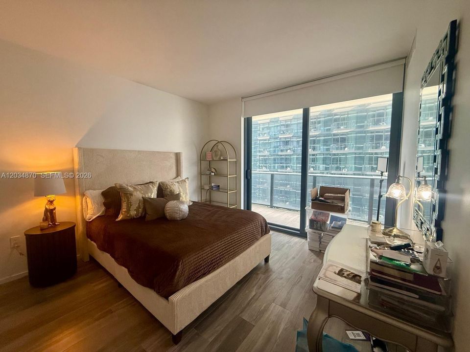 For Rent: $5,900 (2 beds, 2 baths, 1152 Square Feet)