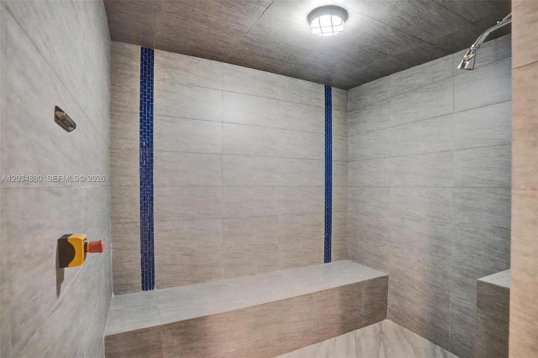 For Sale: $575,000 (2 beds, 2 baths, 1800 Square Feet)