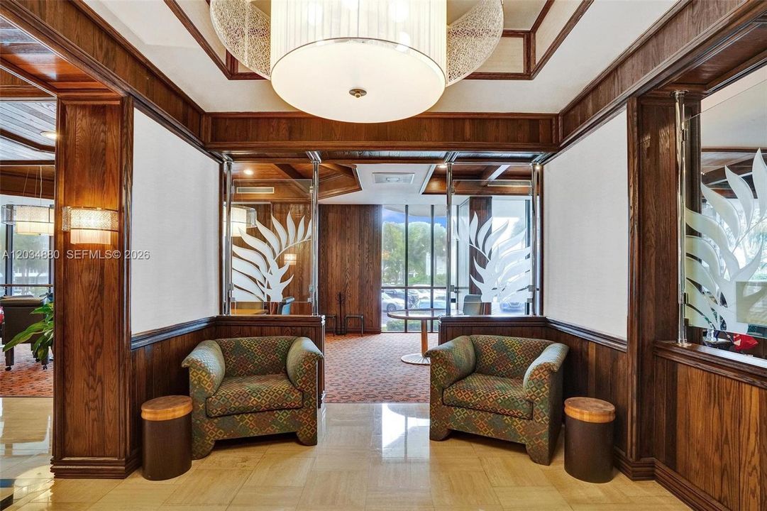 For Sale: $575,000 (2 beds, 2 baths, 1800 Square Feet)