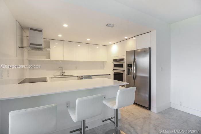 For Rent: $7,000 (2 beds, 2 baths, 1600 Square Feet)