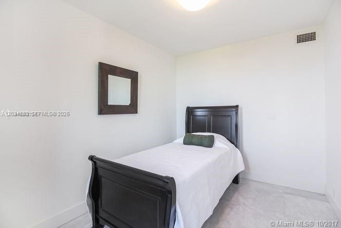 For Rent: $7,000 (2 beds, 2 baths, 1600 Square Feet)