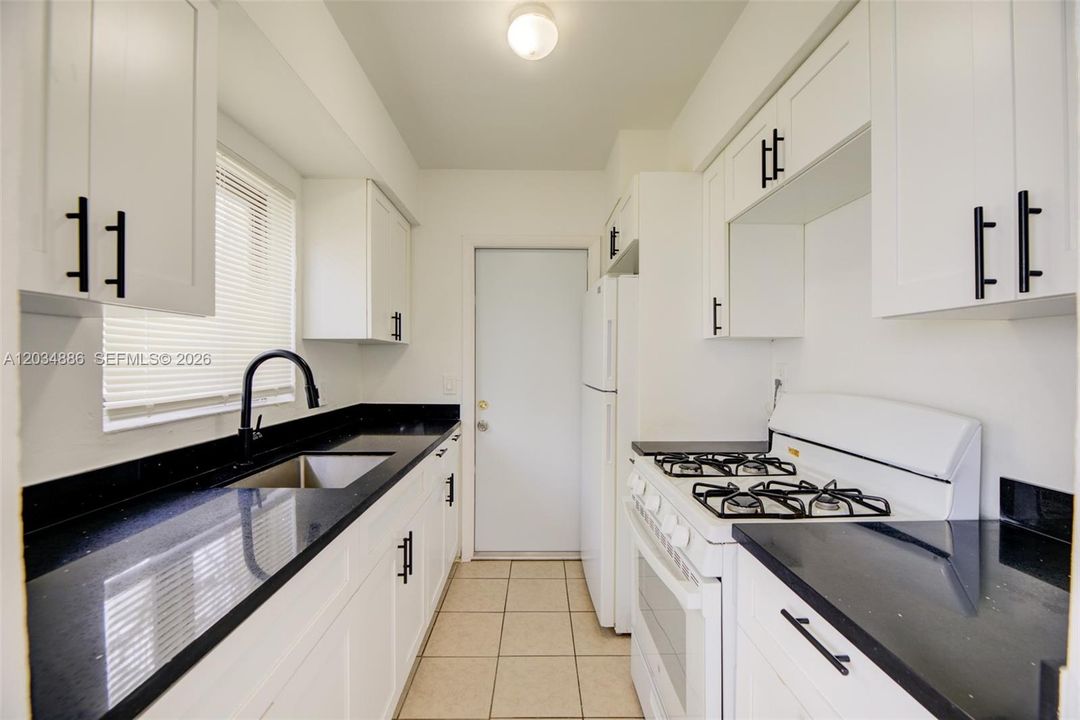 For Sale: $1,680,000 (0 beds, 0 baths, 3924 Square Feet)