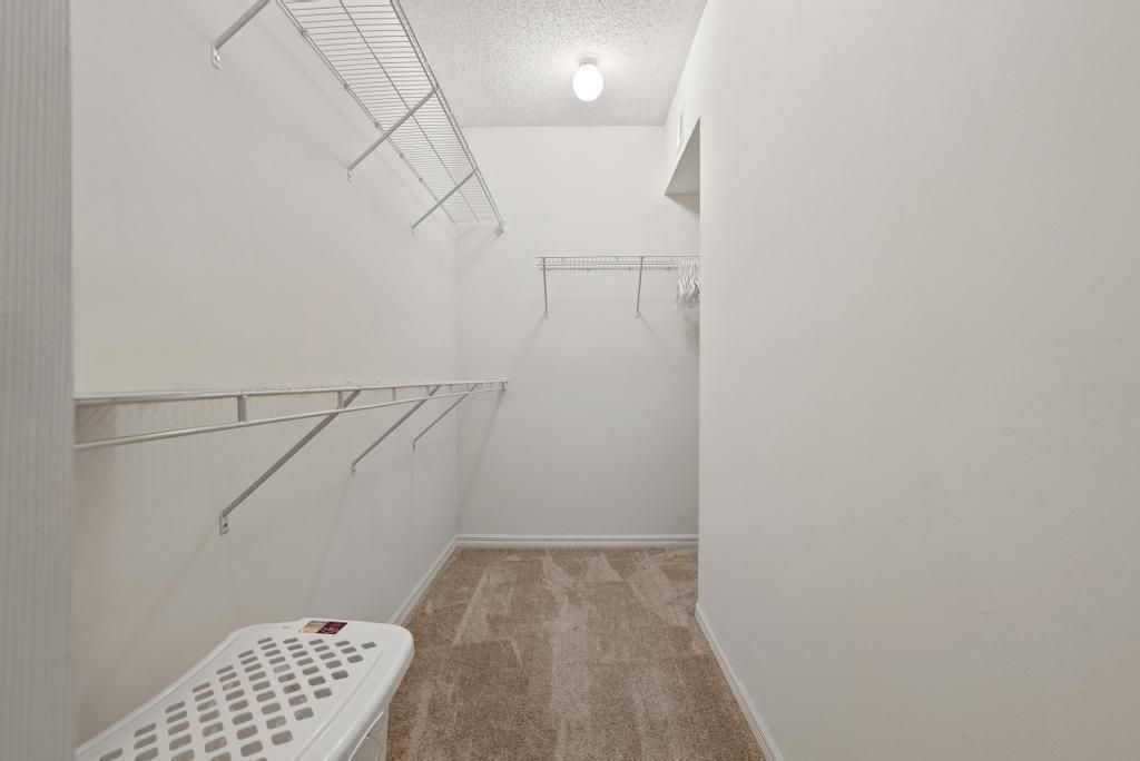 Walk in Closet