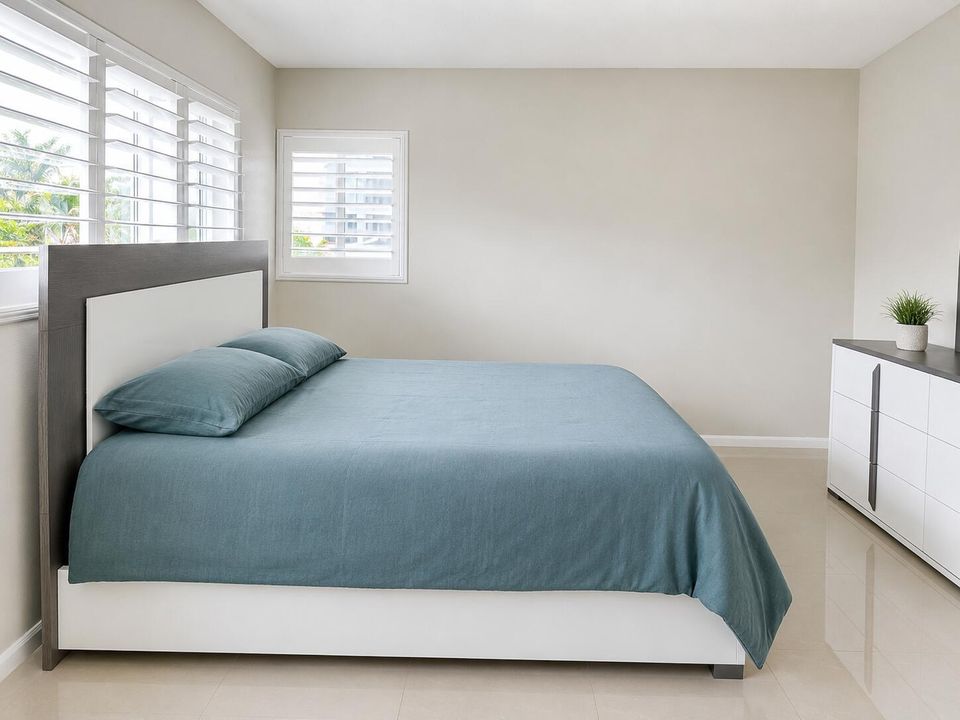MAster Bed 2