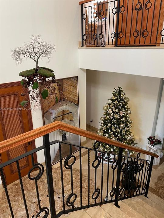 В аренду: $24,000 (5 спален, 6 ванн, 3495 Квадратных фут)