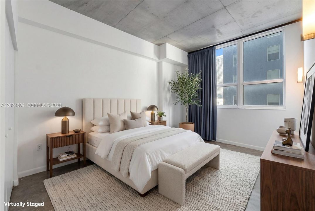 For Sale: $395,000 (1 beds, 1 baths, 950 Square Feet)