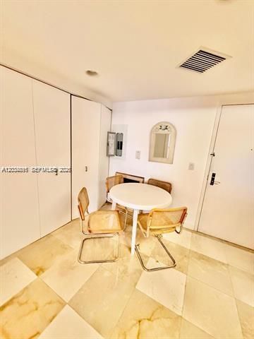 For Rent: $5,300 (2 beds, 2 baths, 1500 Square Feet)