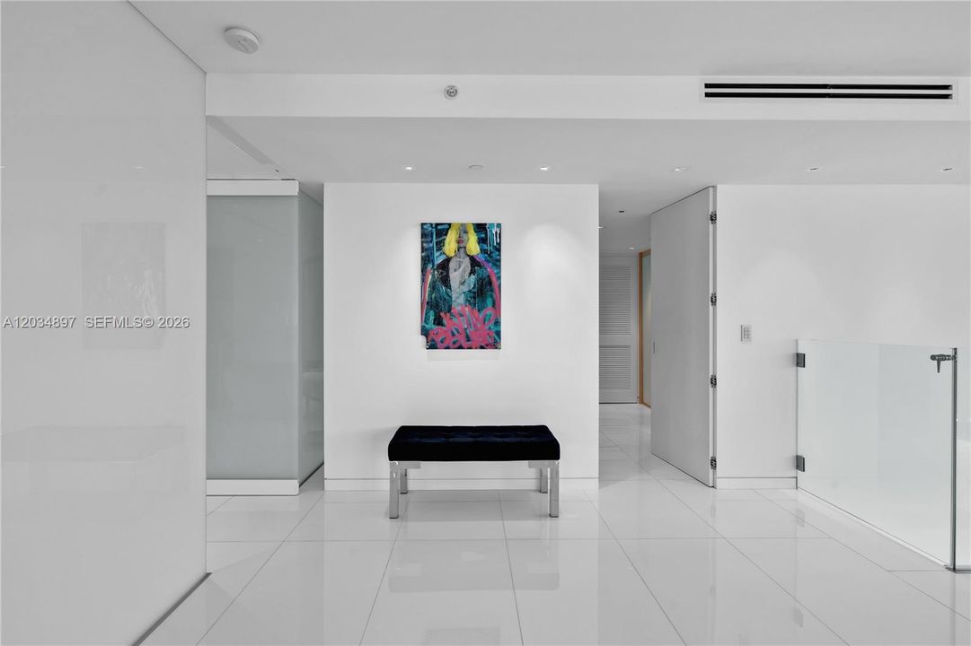 En Venta: $10,985,000 (3 camas, 3 baños, 4750 Pies cuadrados)