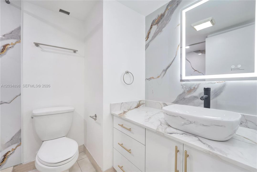 En Renta: $2,700 (3 camas, 2 baños, 1205 Pies cuadrados)