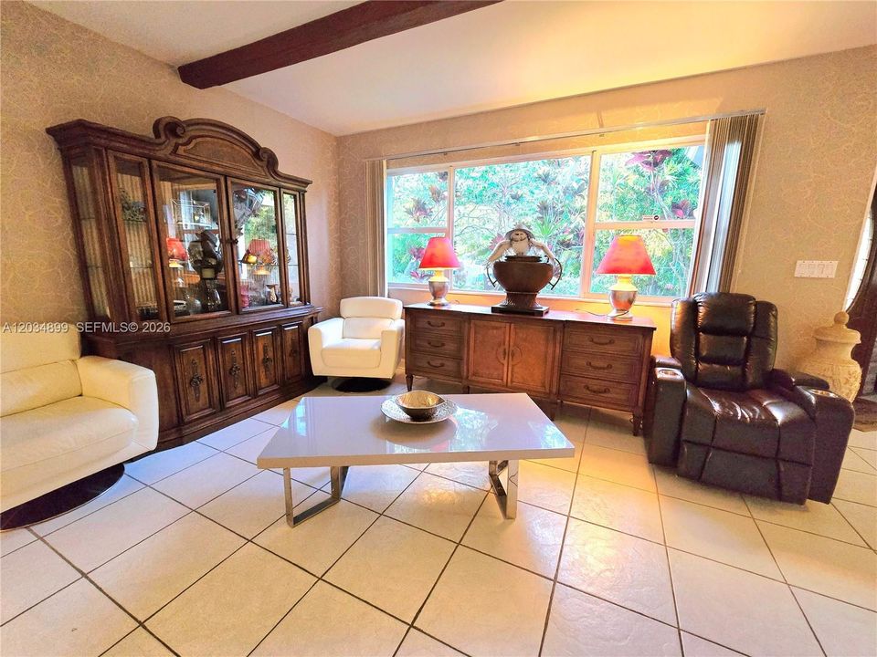 For Sale: $1,000,000 (3 beds, 2 baths, 2268 Square Feet)