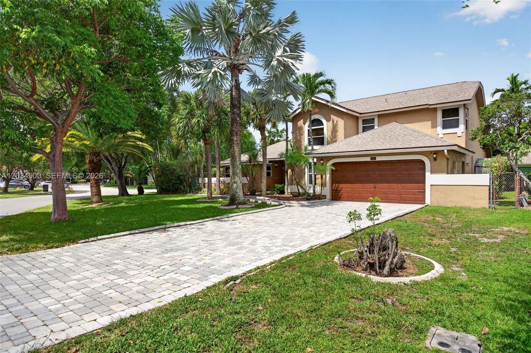 For Sale: $800,000 (4 beds, 3 baths, 2445 Square Feet)