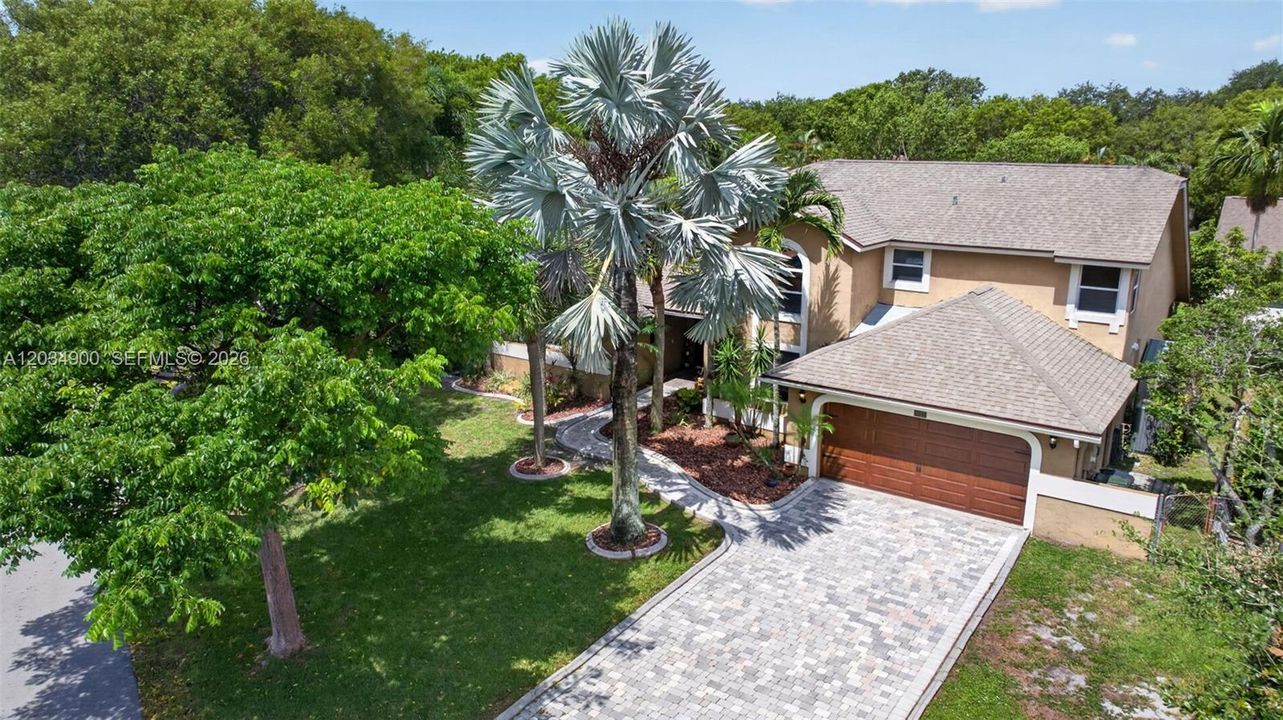 For Sale: $800,000 (4 beds, 3 baths, 2445 Square Feet)