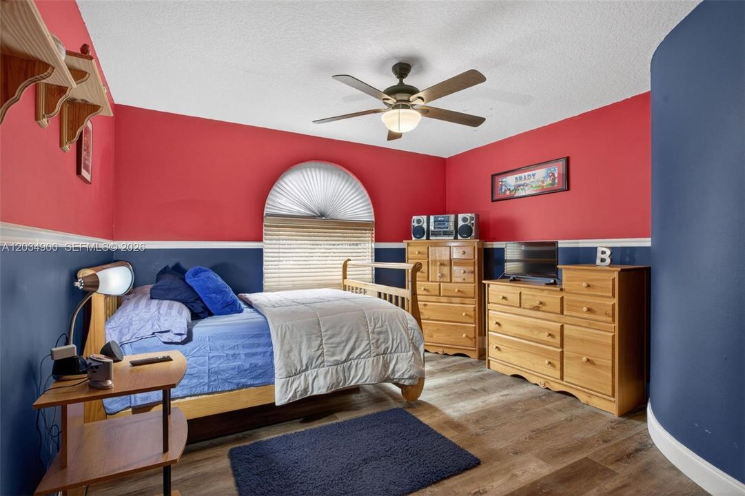 For Sale: $800,000 (4 beds, 3 baths, 2445 Square Feet)