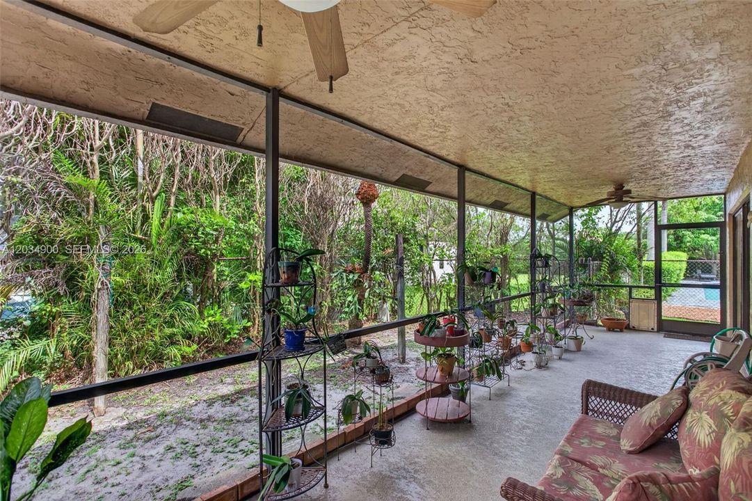 For Sale: $800,000 (4 beds, 3 baths, 2445 Square Feet)
