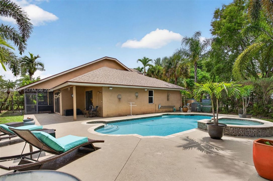 For Sale: $800,000 (4 beds, 3 baths, 2445 Square Feet)