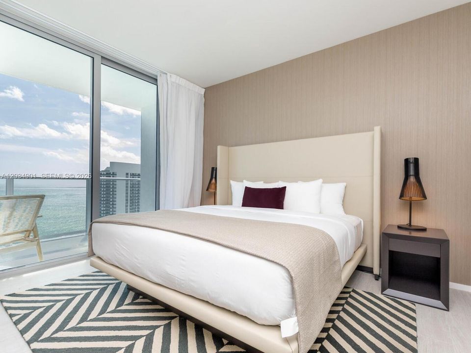 For Sale: $785,000 (2 beds, 2 baths, 1044 Square Feet)
