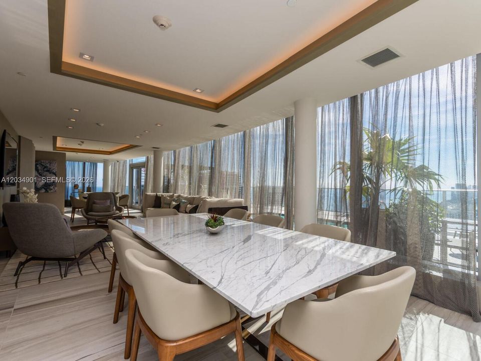 For Sale: $785,000 (2 beds, 2 baths, 1044 Square Feet)