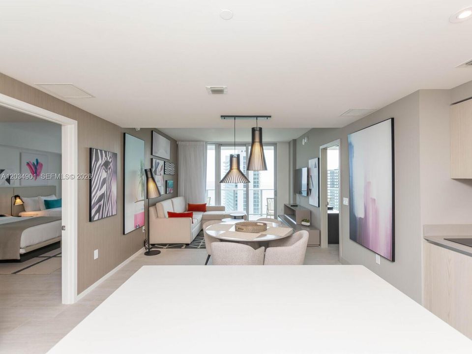 For Sale: $785,000 (2 beds, 2 baths, 1044 Square Feet)