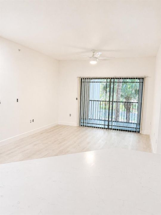 3023-207 Living Room 1
