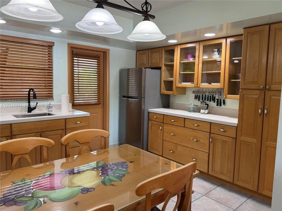 For Sale: $729,000 (0 beds, 0 baths, 2340 Square Feet)
