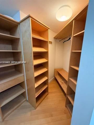 В аренду: $10,400 (3 спален, 3 ванн, 1750 Квадратных фут)