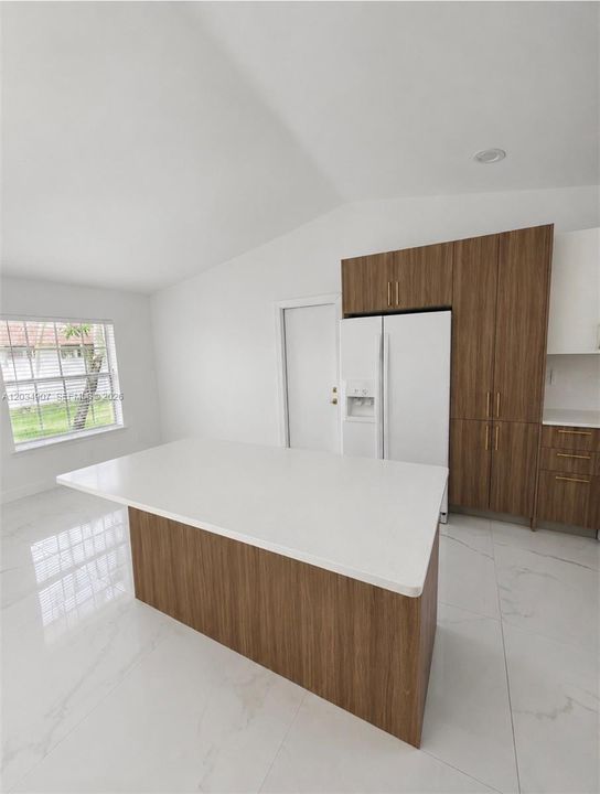 For Rent: $3,700 (3 beds, 2 baths, 1362 Square Feet)