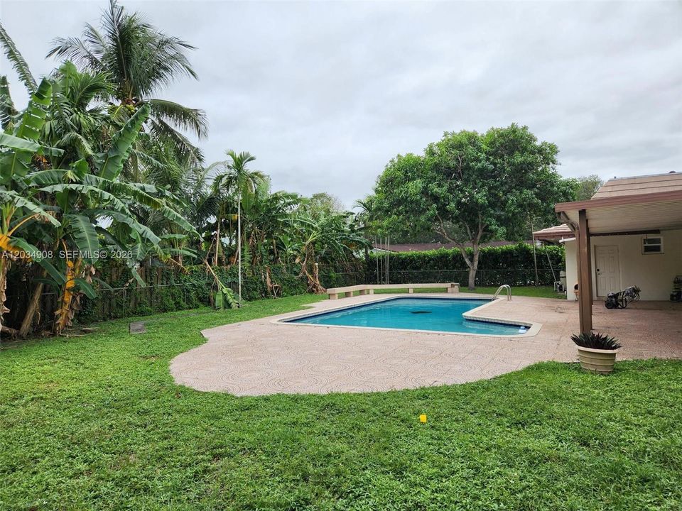 For Rent: $5,750 (5 beds, 4 baths, 5023 Square Feet)