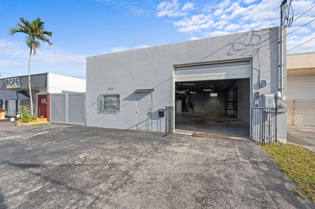 3-web-or-mls-270 SW 33rd St, Fort Lauder