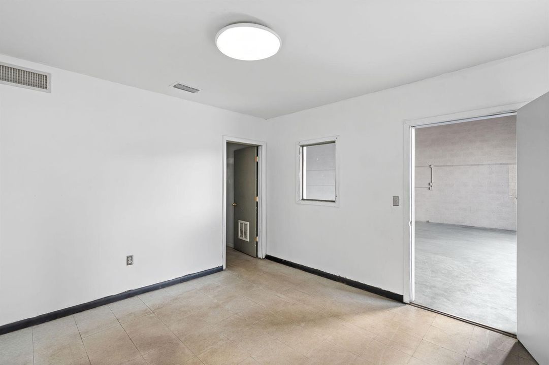 11-web-or-mls-270 SW 33rd St, Fort Laude