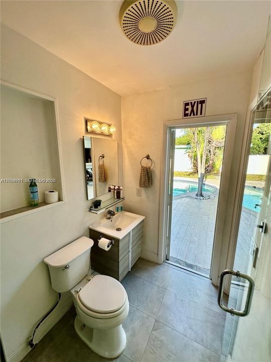 For Rent: $5,500 (3 beds, 2 baths, 1662 Square Feet)