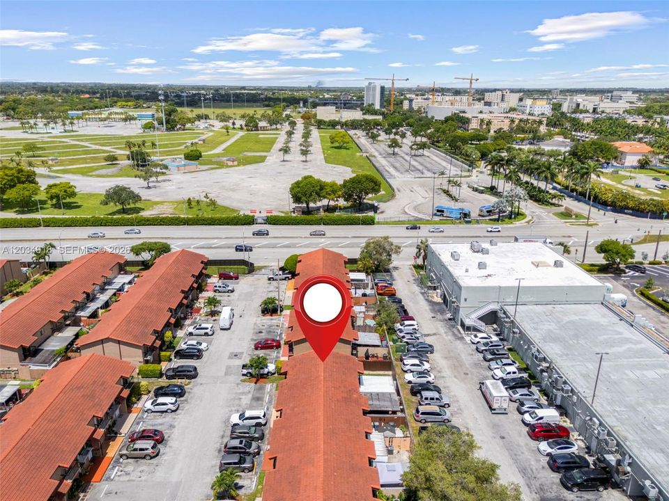 For Sale: $429,900 (3 beds, 1 baths, 987 Square Feet)