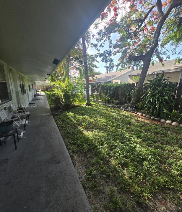 For Rent: $1,875 (1 beds, 1 baths, 3754 Square Feet)