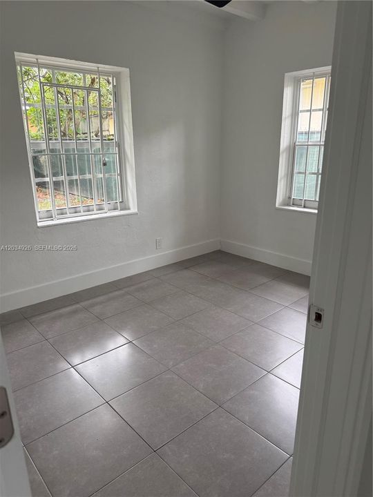 For Sale: $338,000 (2 beds, 1 baths, 625 Square Feet)