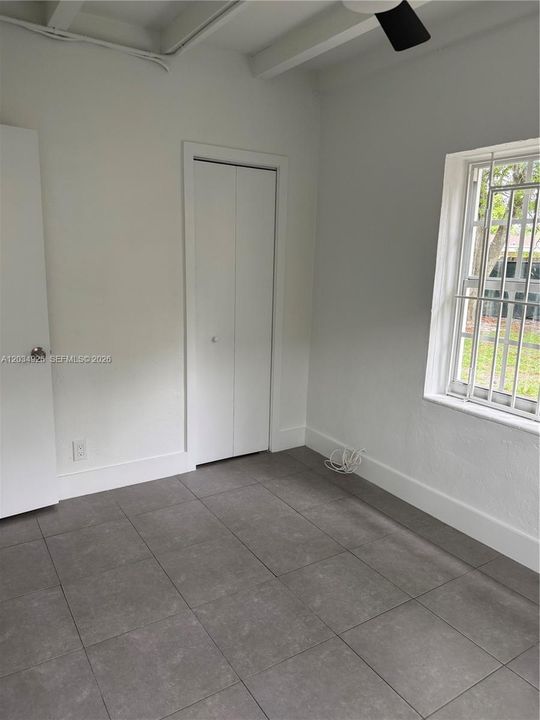 For Sale: $338,000 (2 beds, 1 baths, 625 Square Feet)
