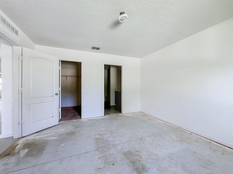 8650 Lake George Circle W-34
