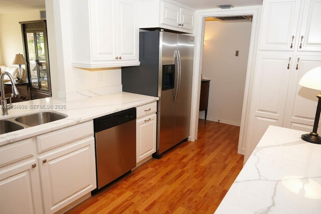 For Rent: $4,000 (2 beds, 2 baths, 1435 Square Feet)